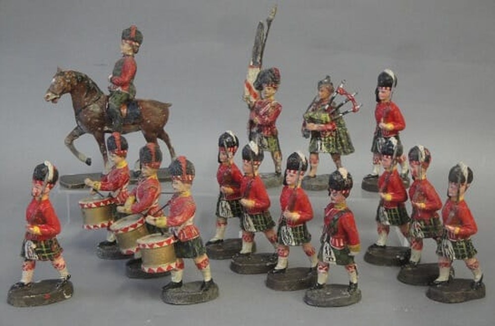 Vintage toy soldiers